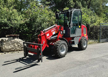 Nowa ładowarka KMM 812T udźwig 1,5 T