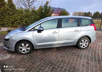 PEUGEOT 5008 2011r  240 000km 7 osob zamiana