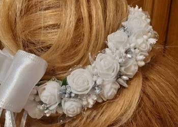 Wianek komunijny bialo srebrny na kok