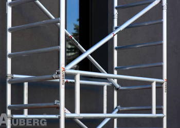 Rusztowanie przejezdne aluminiowe ALUBERG 770-1000 ze stabilizatorem