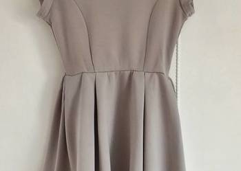 Nowa sukienka M 38 szara siwa rozkloszowana dekolt plecy Nowa sukienka M 38 szara siwa rozkloszowana dekolt plecy