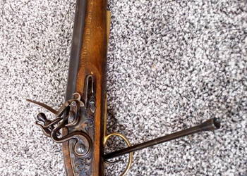 pistolet skałkowy czarnoprochowy
