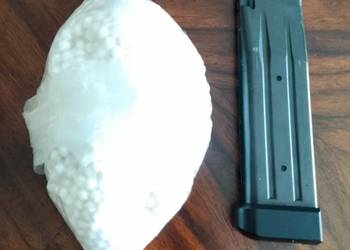 Magazynek ASG Hi-Capa GBB Tokyo Marui, oryginał, ładowacz i kulki gratis.
