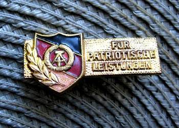 Przypinka - Za zasługi Patriotyczne