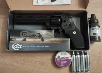 Wiatrówka Rewolwer COLT PYTHON 6 BLACK + Gratis