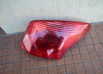 LAMPA PRAWY TYŁ TYLNA PEUGEOT 407 SW KOMBI 