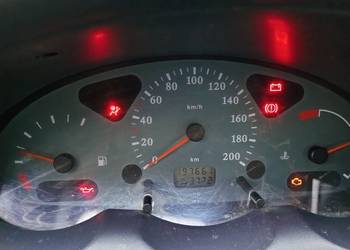 Sprzedam samochód osobowy Nissan Micra 2002r