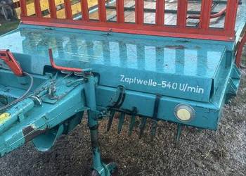 Przyczepa samozbierająca samozbierające przyczepy zbierak steyr do trawy Przyczepa samozbierająca samozbierające przyczepy zbierak steyr do trawy