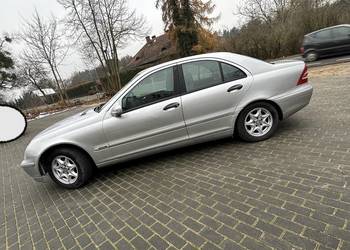 zam na auto osobowe lub dostawcze lub usługi budowlane