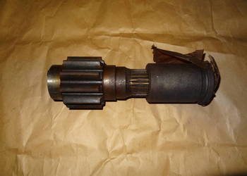 Koło zwolnicowe z tuleją  Fortschritt T174 koparka nowe oryginał zwolnica