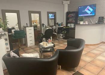 Stanowisko dla Barbera , Fryzjerki lub Manicurzystki