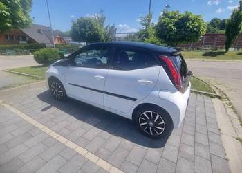 Toyota aygo selection piano black DAB+  .   z 12.2021 .  BOGATA WERSJA .