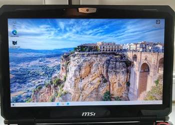 Laptop MSI GT683DX