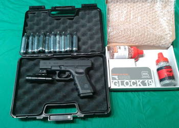 Wiatrówka GLOCK CO2-duży zestaw NOWY