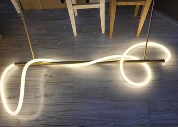 Nowoczesna lampa LED