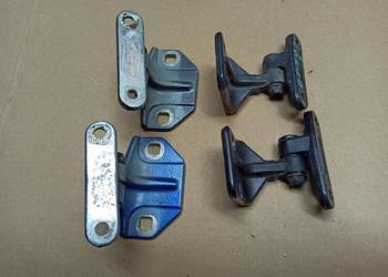 Mercedes A klasa 168 Zawias lewy przód Dolny Górny