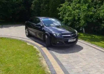 Astra H Gtc 1.6 115km Lpg bez rdzy doinwestowany Klima Tempomat czujniki pa