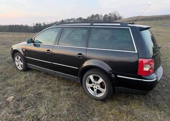 Zderzak tył z czujnikami parkowania pdc VW Passat b5 fl kombi w kolor LC9Z