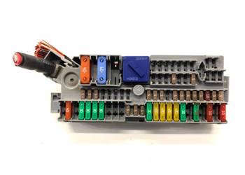 SKRZYNKA BEZPIECZNIKÓW BMW G30 9350313 Sedan/Limuzyna 2.0 150KM MODUŁ