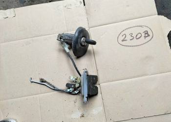 AGILA A ZAMEK WKŁADKA TYLNEJ KLAPY BAGAŻNIKA