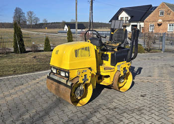 Walec wibracyjny DYNAPAC CC1000 (1650 kg, PERKINS diesel)