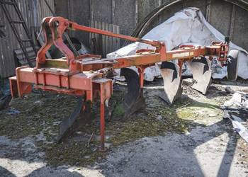 Wyprzedaż gospodarstwa - pług 4 skibowy Sukov