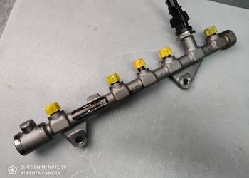 Listwa wtryskowa Renault 1.9 DCI 0445214158