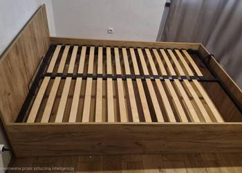 Łóżko 140x200 z pojemnikiem na pościel i podnoszonym stelażem
