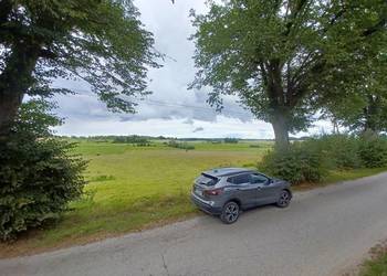 Działka przy drodze asfaltowej