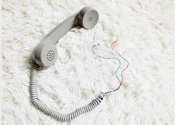 Słuchawka telefoniczna z czasów PRL-u kolor szary popiel