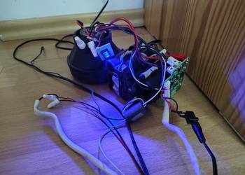 Tefal. Zespół silników elektrycznych wraz z nowymi akumulatorami.