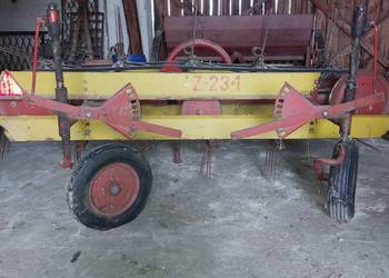 Przetrząsarko - zgrabiarka Z-234
