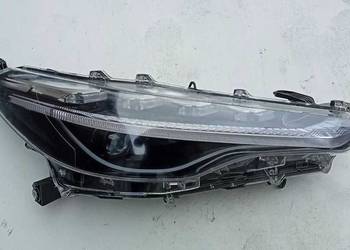 Toyota Corolla Cross Full Led reflektor, lampa prawy przód.