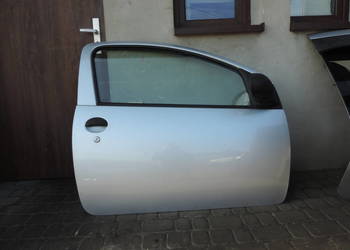 DRZWI PRAWY PRZÓD TOYOTA AYGO I 3D 1E7