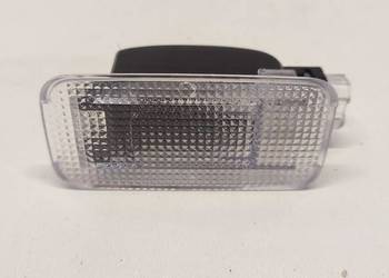 MAZDA 2 TOYOTA YARIS IV LAMPKA KABINY 81330-02060