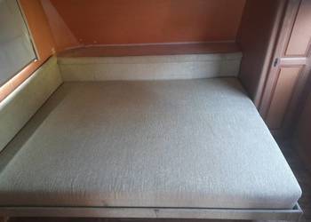 Łóżko do przyczepy kempingowej lub kampera