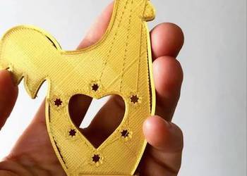 Kogucik na stojaku Wielkanoc