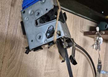 Zamek drzwi Audi A4 B5