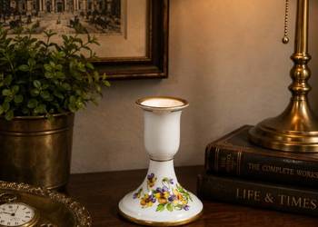 Porcelanowy Świecznik Gabinetowy – Pracownia Forkert