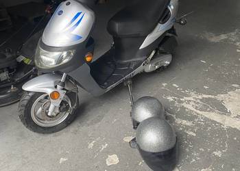 Skuter bez przeglądu, oc do maja , przebieg 1100