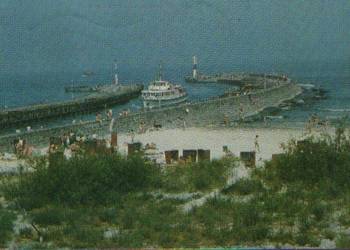 K. Poczt. K0łobrzeg  - widok wejścia do portu  1985