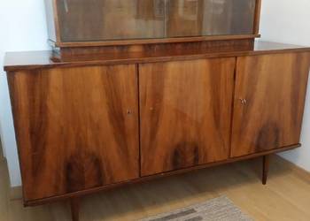 Oryginalna komoda/kredens/witryna z lat 70-tych orzech wysoki połysk