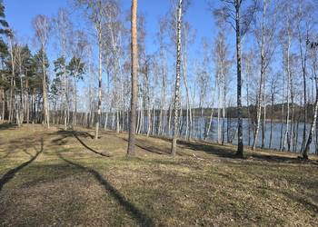 Budowlana nad jeziorem Dąbrowa