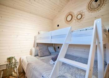 Domek 8 - osobowy na wynajem - Walentynki Zator