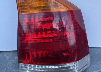OPEL VECTRA C SEDAN PRAWA LAMPA TYŁ