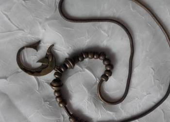 NASZYJNIK Z OKSYDOWANEGO MOSIĄDZU Z DELFINEM NASZYJNIK Z OKSYDOWANEGO MOSIĄDZU Z DELFINEM