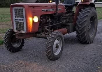 Ciagnik URSUS C 360 sprawny na chodzie pali lekko