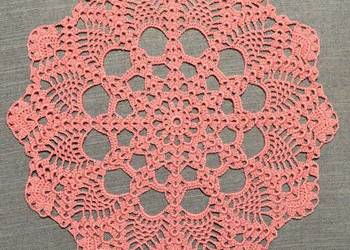 Serwetka szydełkowa 31cm różowa (S101)