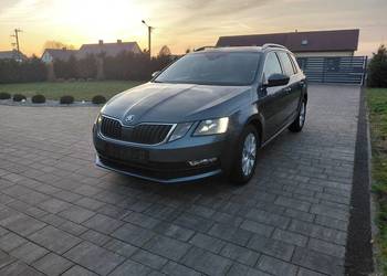 Skoda Octavia 1.6TDI Kamera!! DSG!!Navi!! Lift!! Led!!