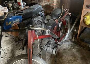 Komar 2350 z silnikiem na pedala